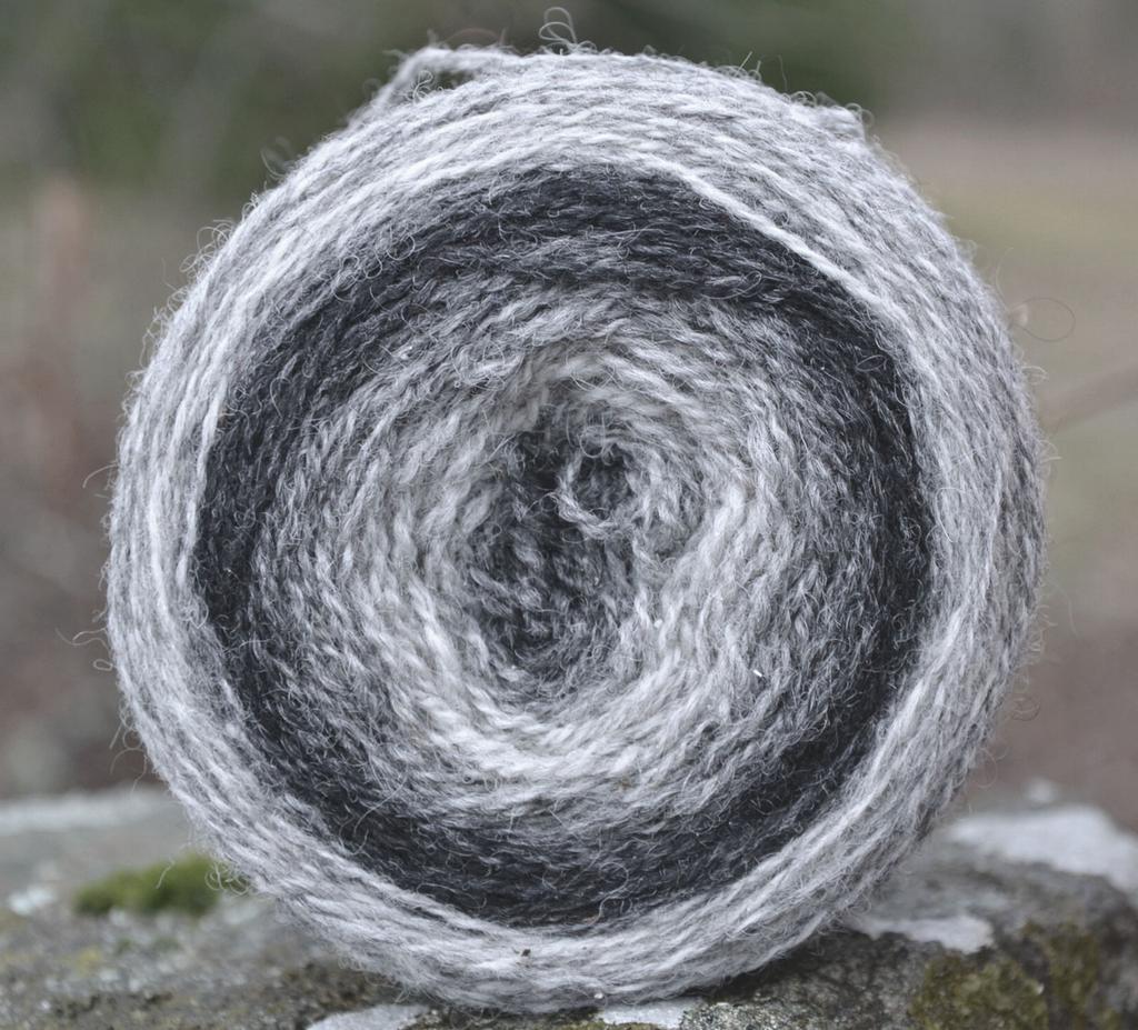 6/2-33 Black-Grey-White
